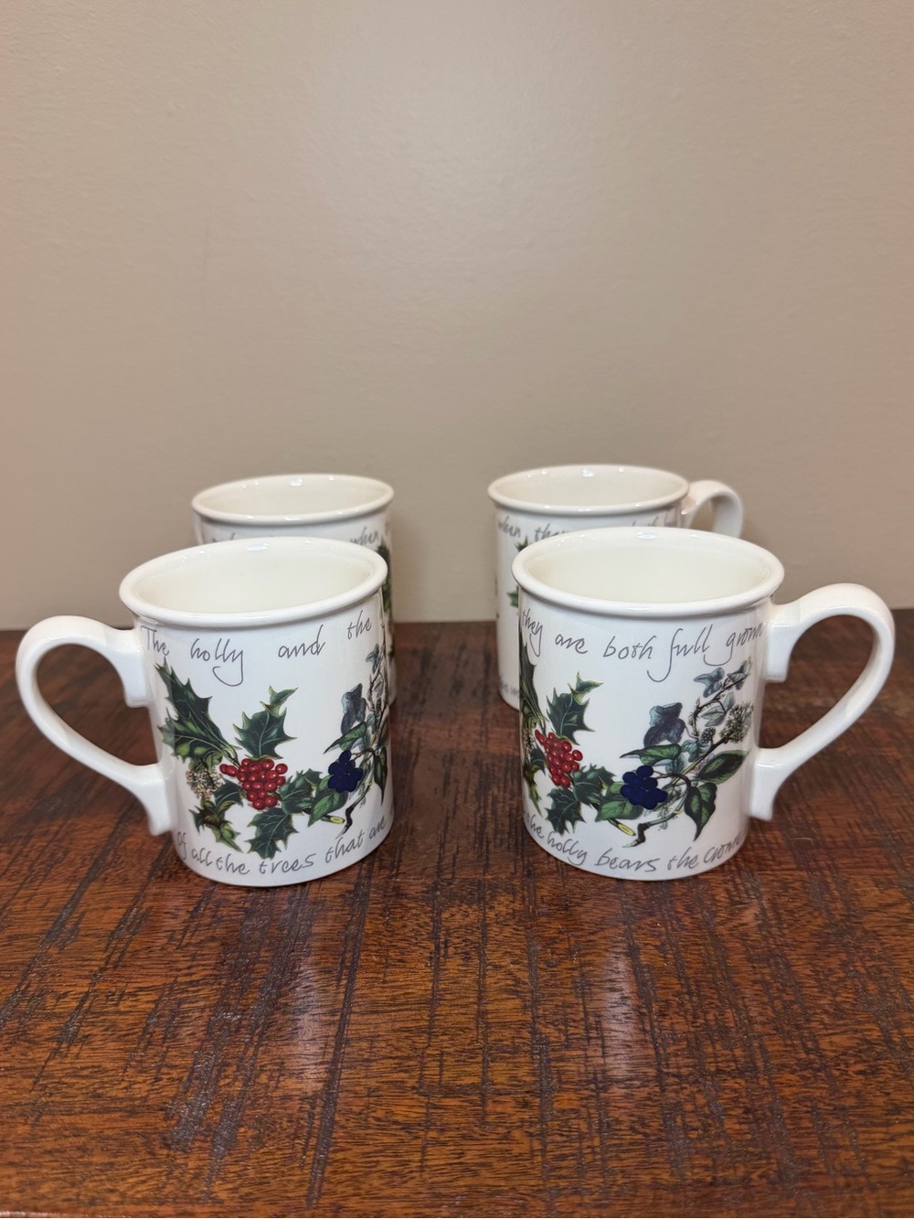 Portmeirion The Holly & The Ivy Mugs (Set of 4)
